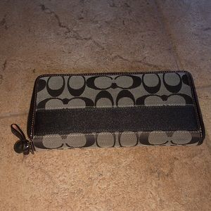 Authentic Coach Wallet